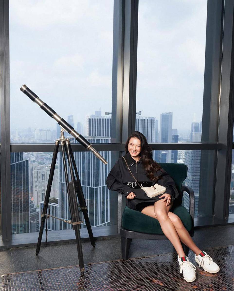 referensi daily outfit ala Raline Shah (instagram.com/ralineshah)