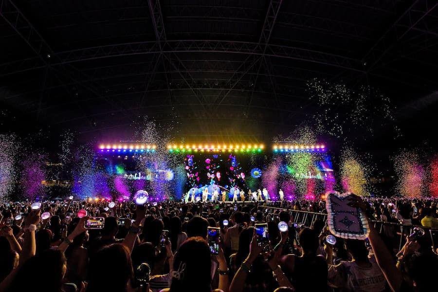 Kenapa Konser Musik Digelar Malam Hari? Ini Alasannya
