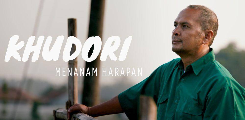Cuplikan kisah petani modern Muhammad Khudori (kanan) di dokumenter series Sosok Baik Indonesia. (Dok. Sosok Baik Indonesia)