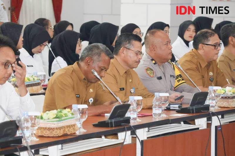 Sekda PPU Tohar bersama penjabat se Kaltim mengikuti Rakor MBG di Samarinda (IDN Times/Ervan)