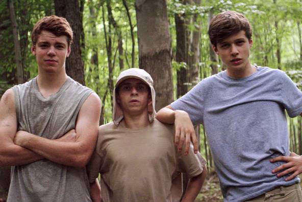 Gabriel Basso (kiri) dalam film The Kings of Summer. (dok. CBS Films/The Kings of Summer)