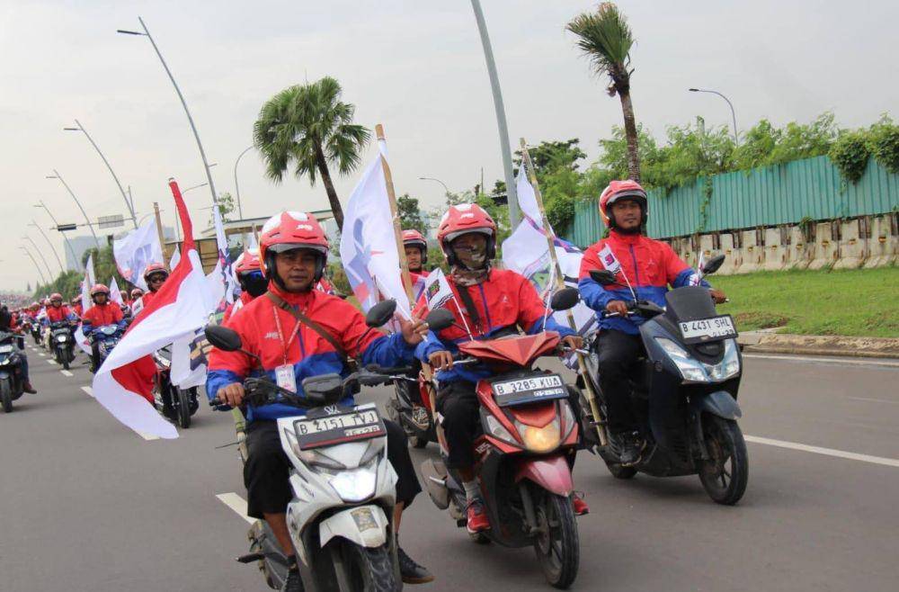 Kolaborasi eksklusif JNE x EIGER Tropical Adventure dan Cargloss Helmets (Dok. JNE)