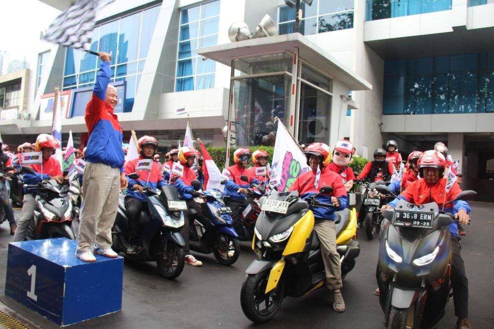 Kolaborasi eksklusif JNE x EIGER Tropical Adventure dan Cargloss Helmets (Dok. JNE)