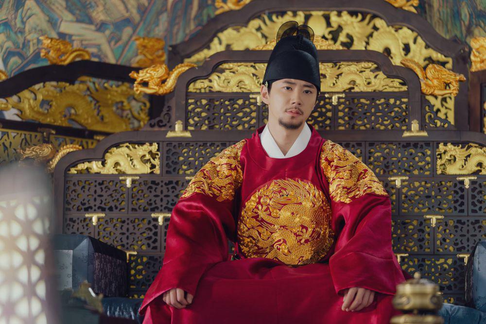 8 Upaya Ratu Nobatkan Raja Sejong di Ending The Queen Who Crowns