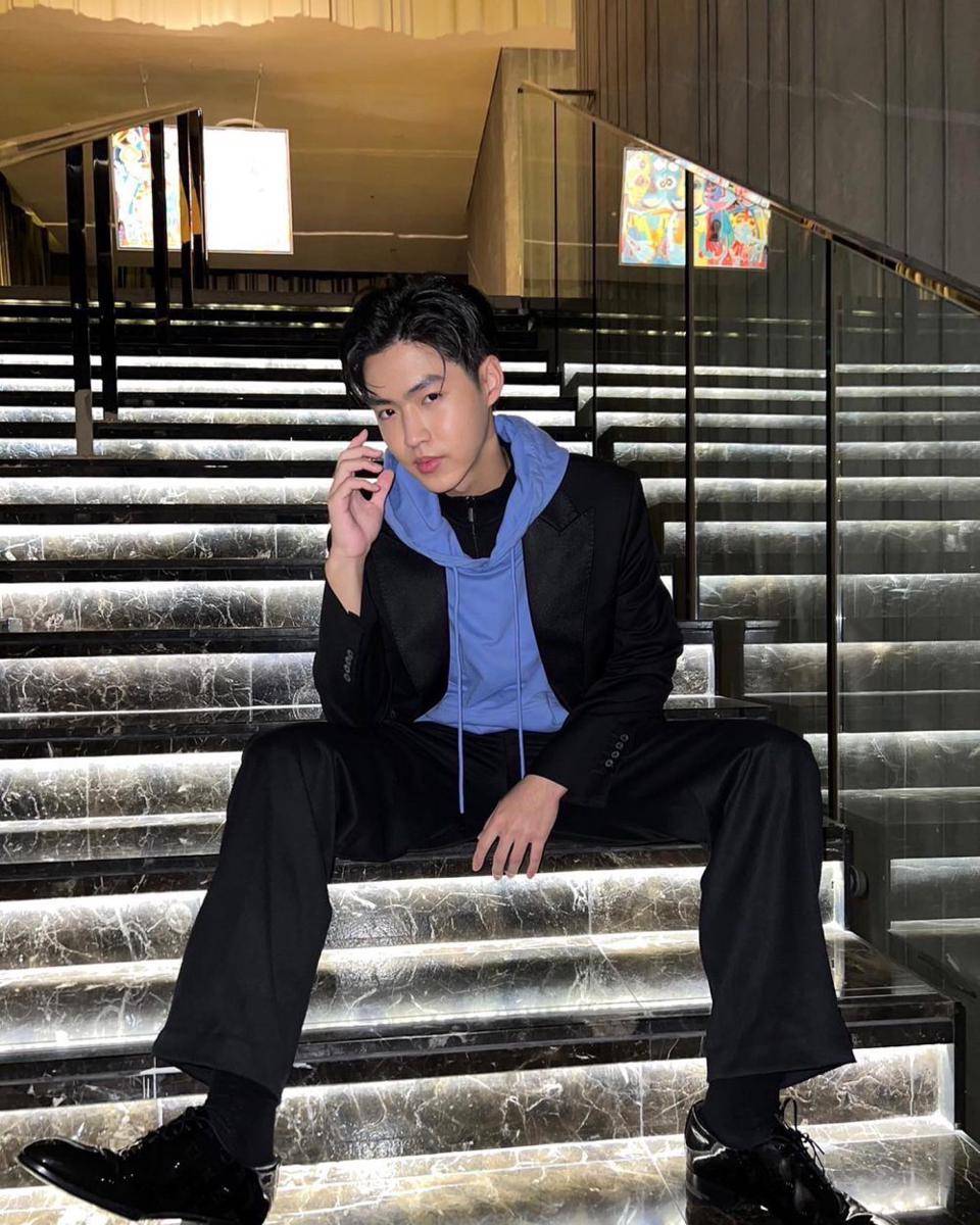 outfit starboy ala Mick Metas (instagram.com/mickmetas)