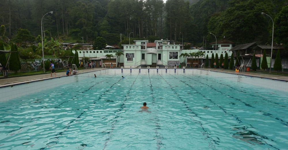 Info Lengkap Pemandian Air Panas Pacet, Tempat Berendam Relaksasi