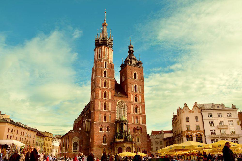 5 Destinasi Wisata Terbaik Kota Krakow, Polandia