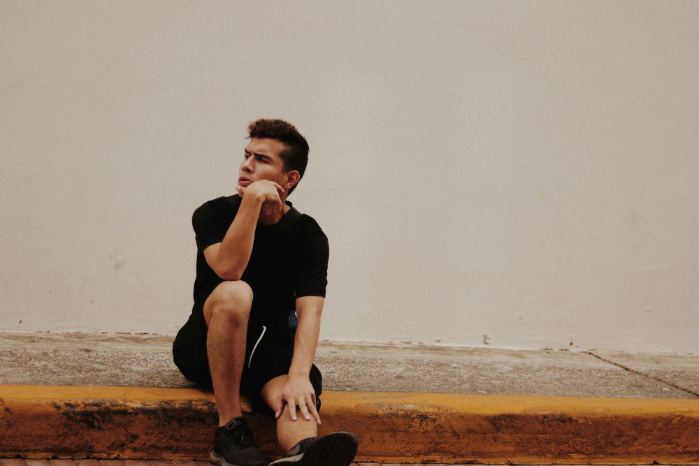 7 Mindset yang Harus Ditinggalkan Sebelum Hidup Tak Jelas Arahnya
