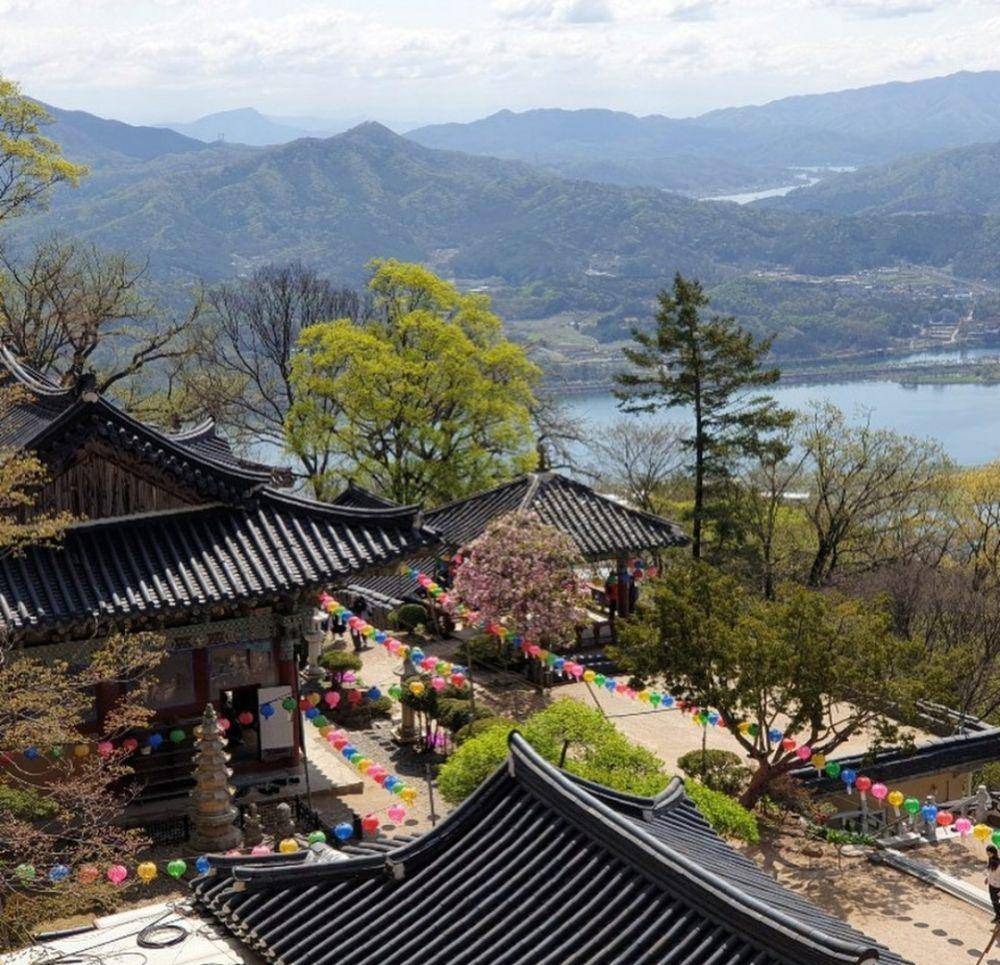 potret Kuil Sujongsa di Korea Selatan (instagram.com/loveme_happy)