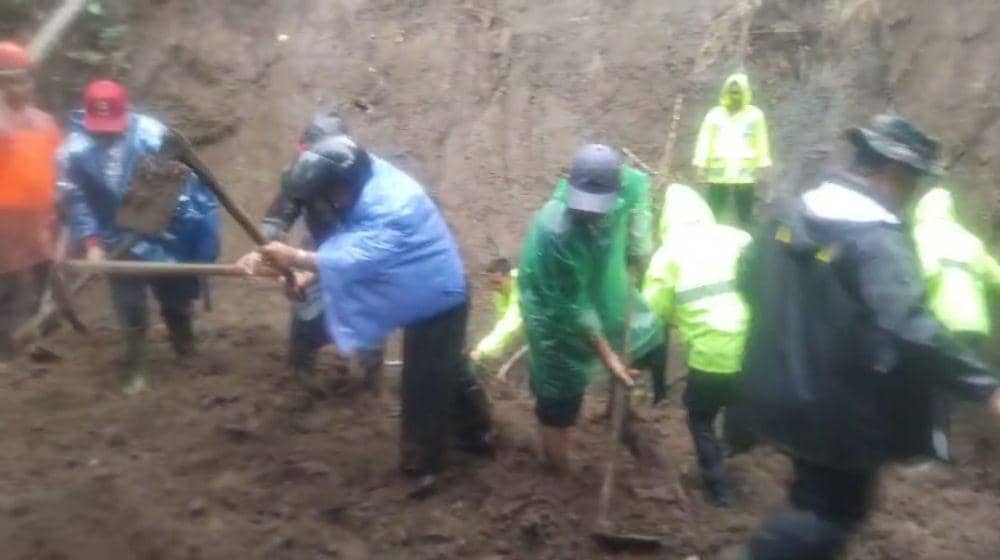 Longsor timbun saluran irigasi di Subak Aan. (Dok. IDN Times/istimewa)