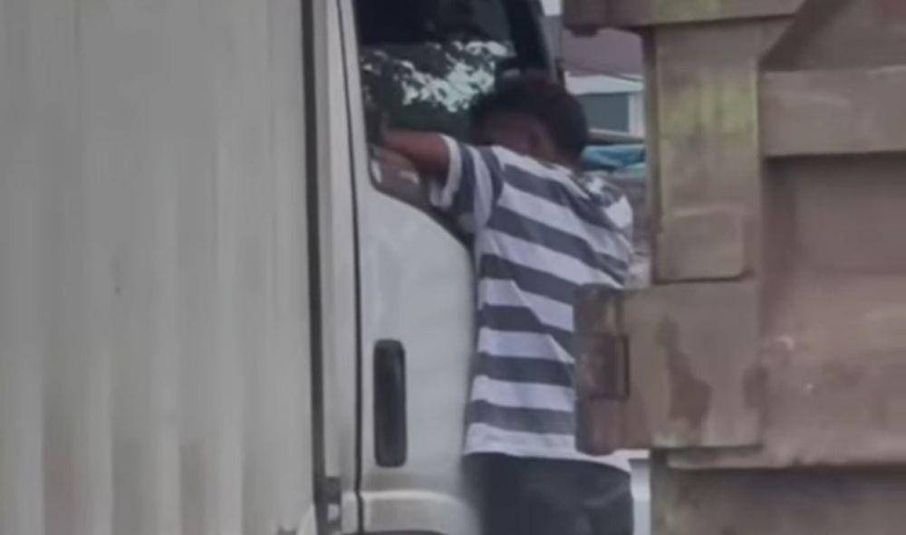 Rekaman praktik pemalakan/pungli di kawasan Simpang Empat Macan Lindungan (Dok: Jatanras Polda Sumsel)