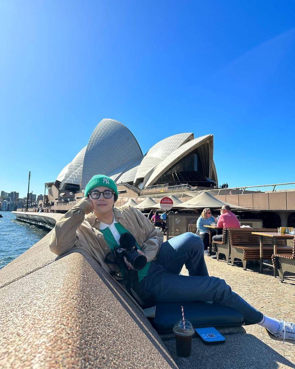 outfit casual sporty style ala Park Eun Seok (instagram.com/_____silverstone_____)