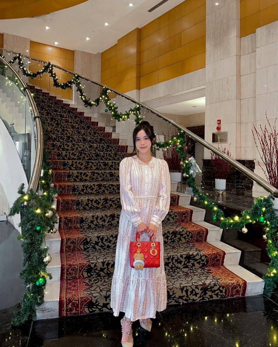 Ide OOTD Putih ala Jessica Jane (instagram.com/jessicajane99)