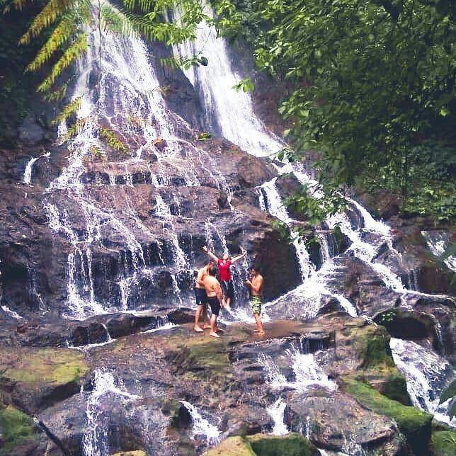 pemandangan Air Terjun Goa Giri Campuhan (instagram.com/ggc_waterfall_bali)