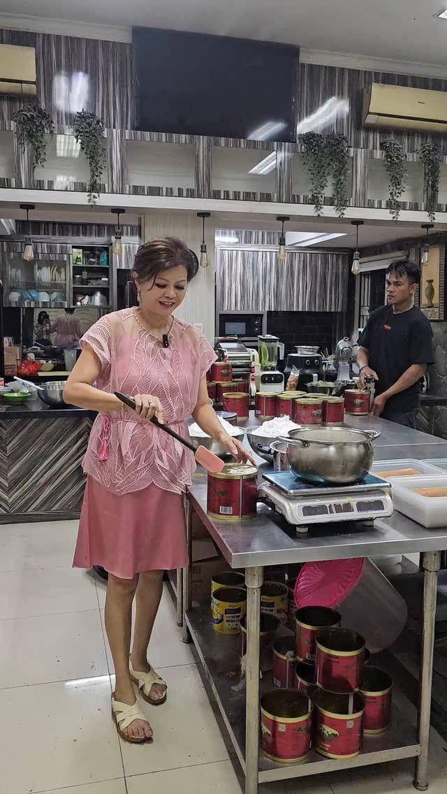 Ci Mehong (instagram.com/pikbakinghouse)
