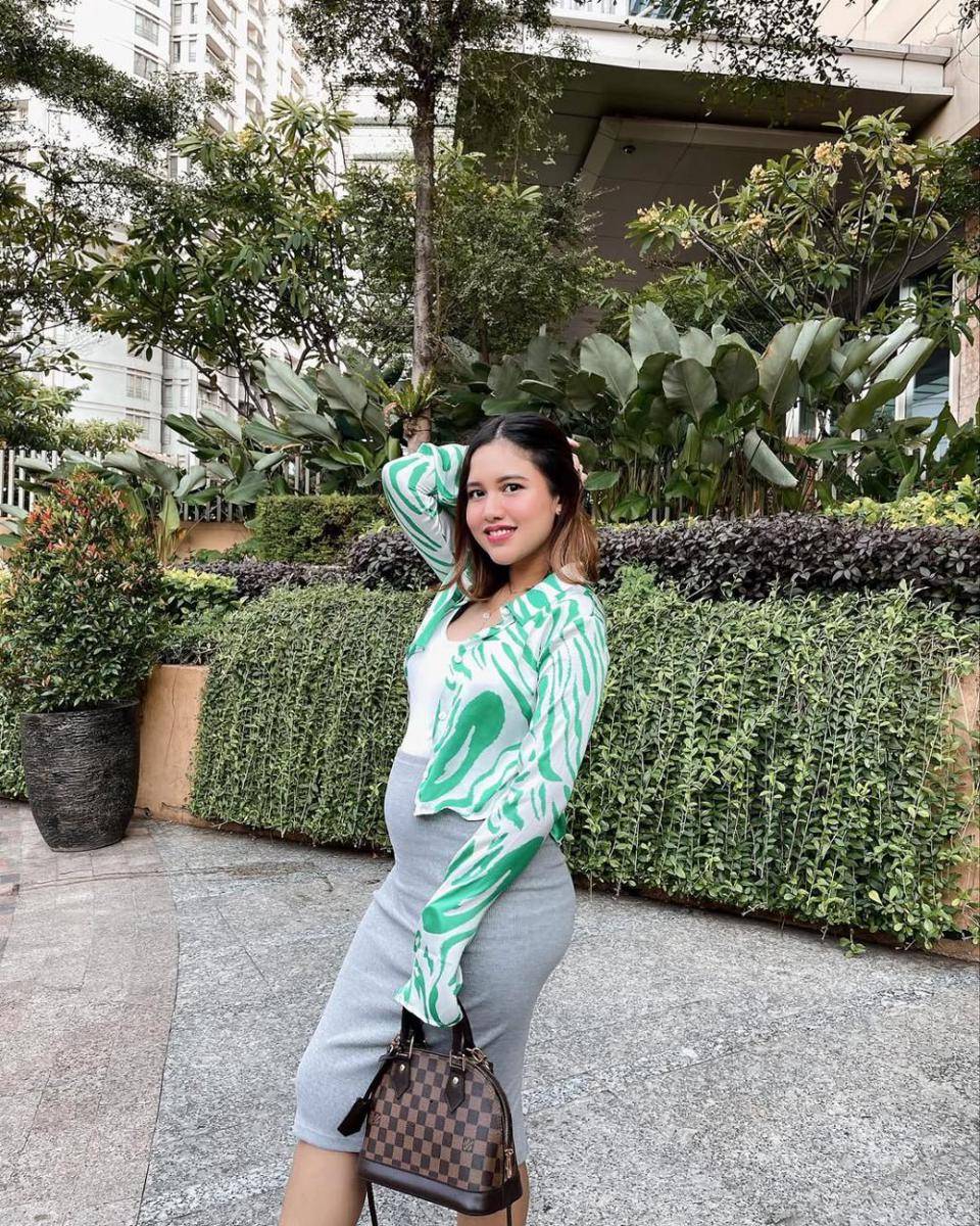 Shely Che (instagram.com/shely_che)
