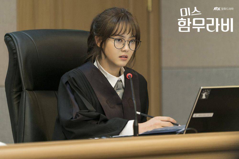 cuplikan drama Ms. Hammurabi (dok. JTBC/Ms. Hammurabi)