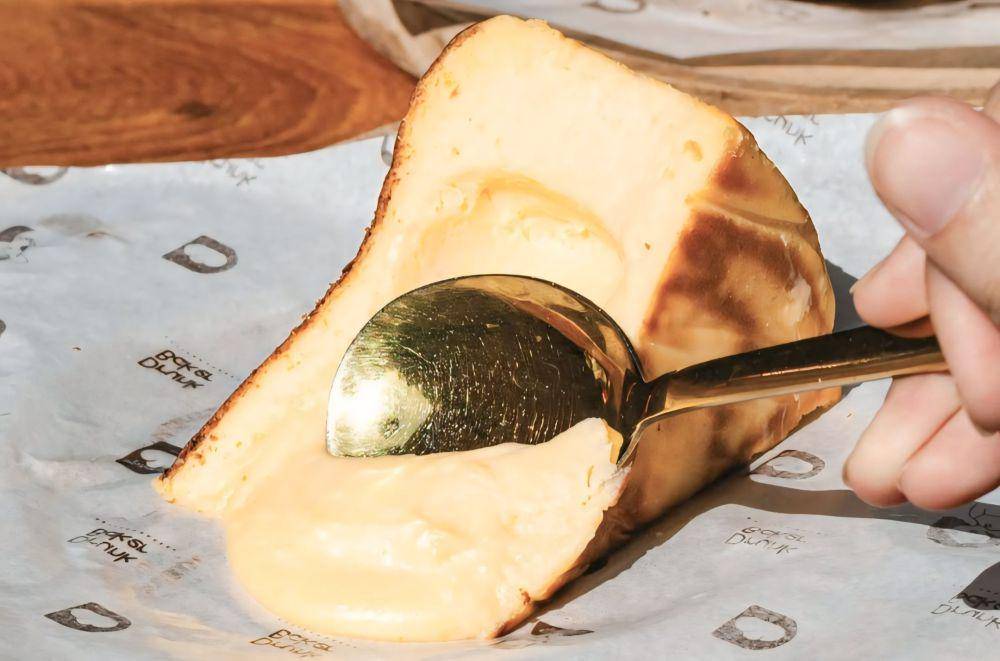 potret basque melting cheesecake (instagram.com/drunkbaker_indonesia)