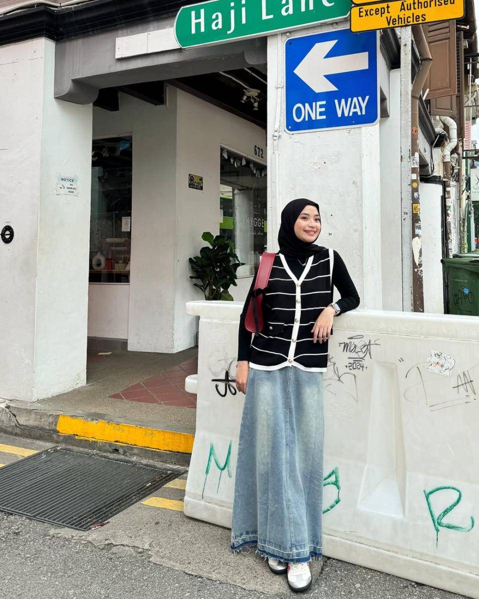 Tania Dewi Nur Azmi (instagram.com/taniaaa.dn)