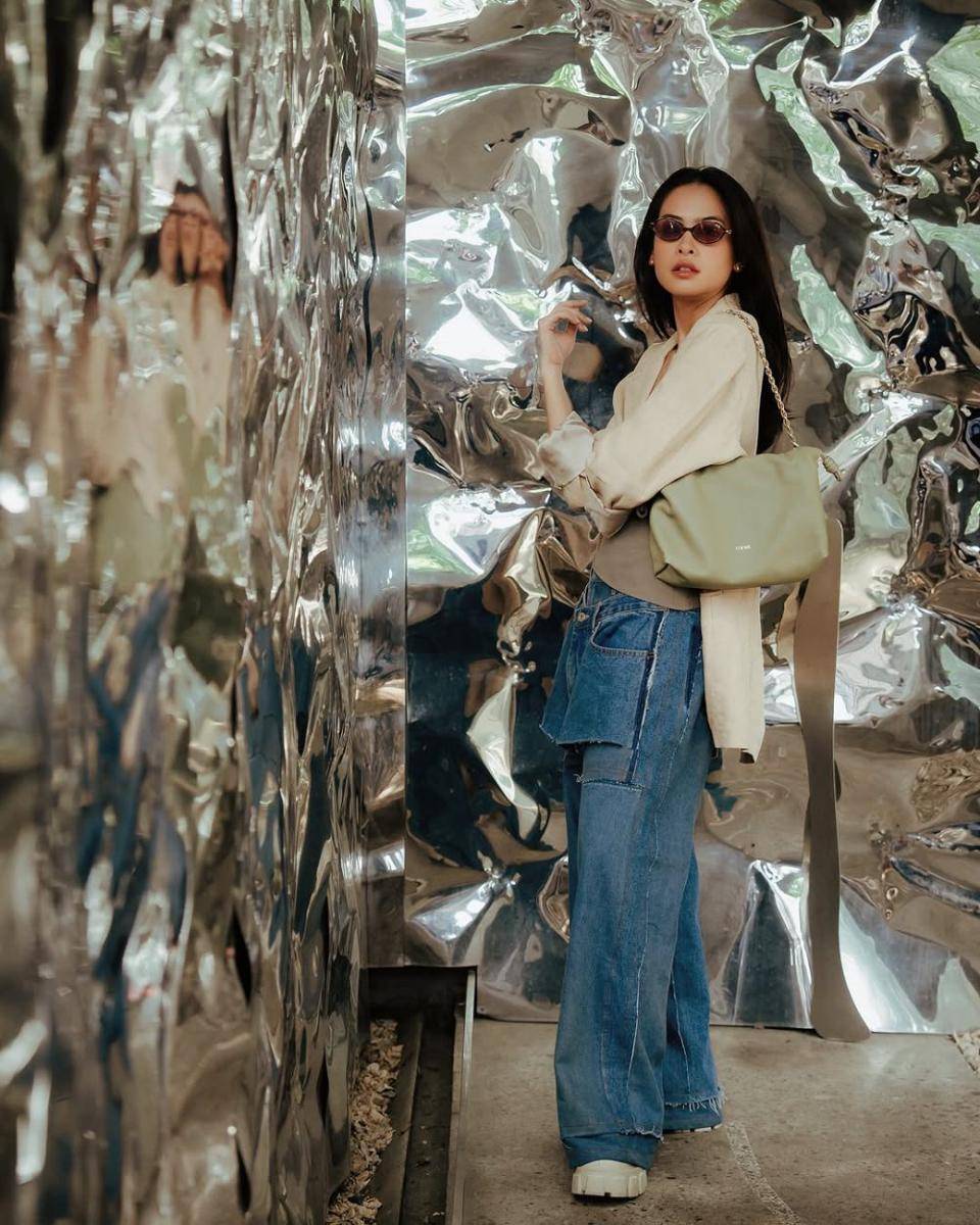 inspirasi OOTD denim ala Maudy Ayunda (instagram.com/maudyayunda)