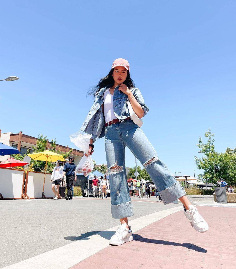 inspirasi OOTD denim ala Maudy Ayunda (instagram.com/maudyayunda)