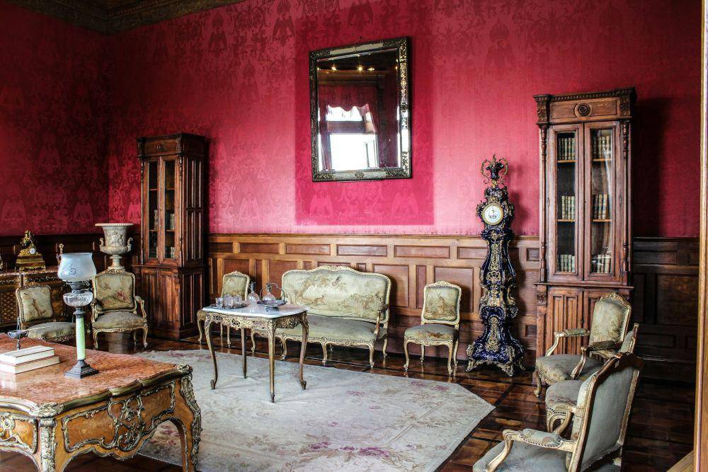 desain rumah castle core (unsplash.com/arpa sarian)