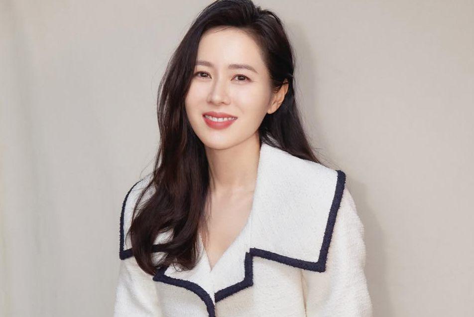 potret Son Ye Jin (instagram.com/yejinhand)