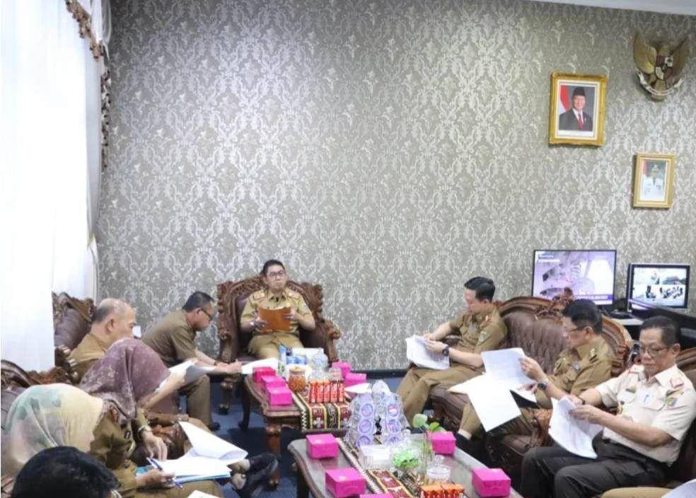 Pemprov Lampung menargetkan efisiensi anggaran pendapatan dan belanja daerah (APBD) 2025 mencapai Rp600 miliar.