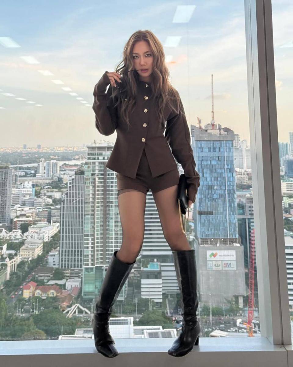 OOTD kasual ala Natty Nantanat