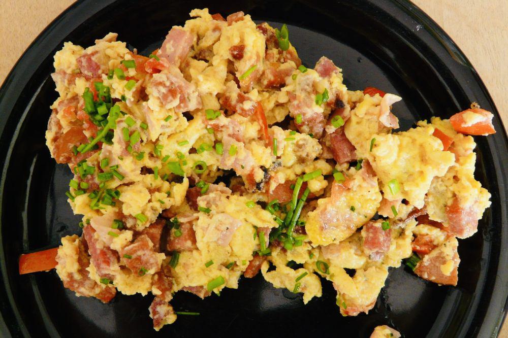Resep Orak-Arik Telur Wortel Rice Cooker, Praktis buat Sahur di Kos