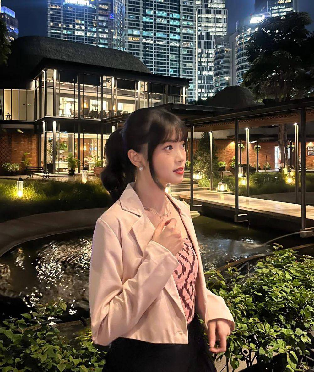 style rambut berponi ala Fiony JKT48 (instagram.com/jkt48.fiony)