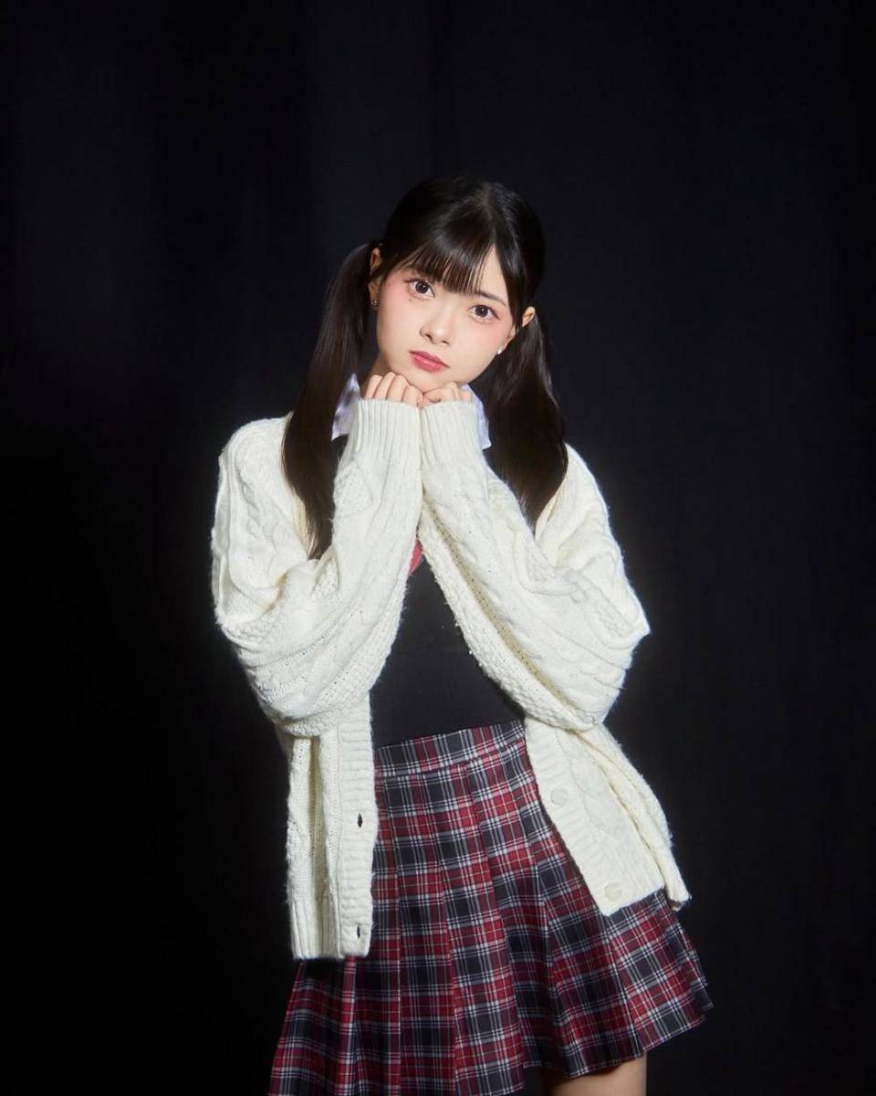 style rambut berponi ala Fiony JKT48 (instagram.com/jkt48.fiony)