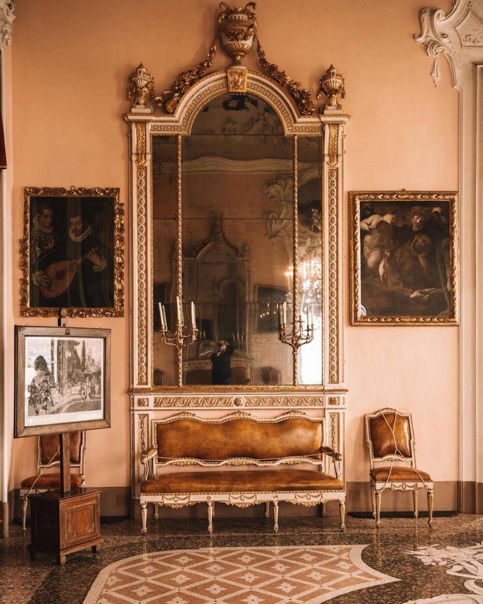 desain rumah castle core (pexels.com/Mikita Yo)