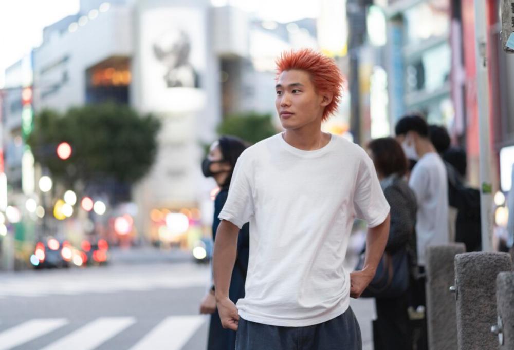 5 Kaos Oversized Brand Lokal yang Cocok Buat Gaya Kasual Pria