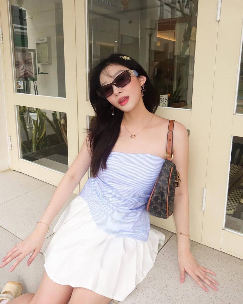 Ide Ouftif Crop Top ala Livy Renata (instagram.com/livyrenata)