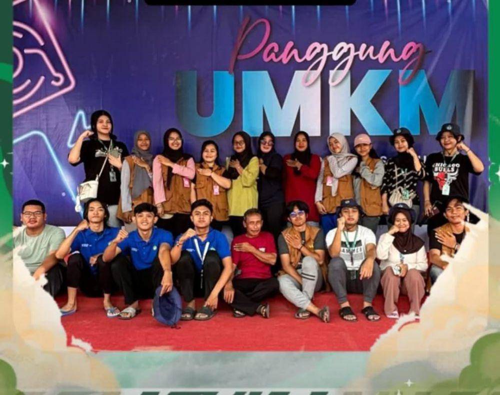 Mahasiswa Kuliah Kerja Nyata (KKN) Universitas Lampung (Unila) adakan edukai pembuatan Karbol Sereh Wangi  (instagram/kkn.kertosarix2025)
