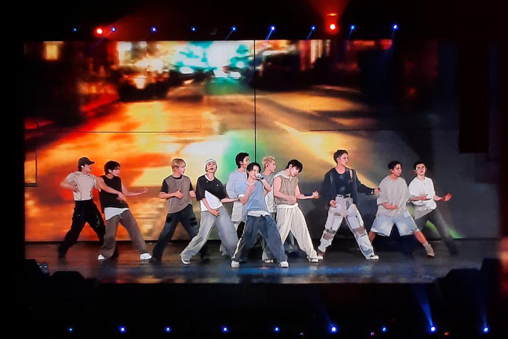 Nonton Konser SEVENTEEN RIGHT HERE Jakarta, Tak Sekadar Bertemu Idola