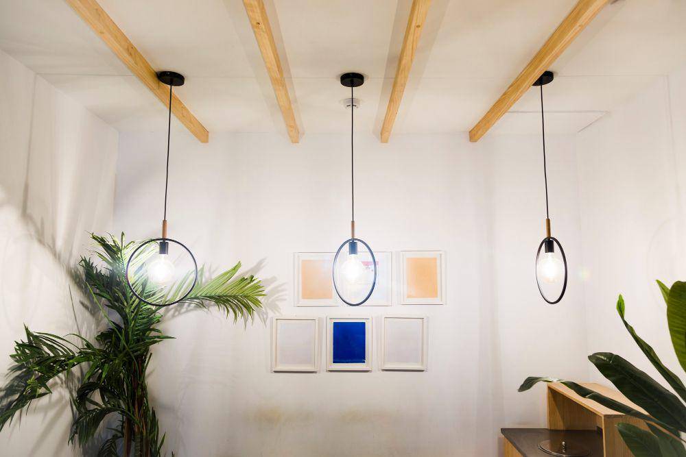 ilustrasi lampu rumah (freepik.com/freepik)