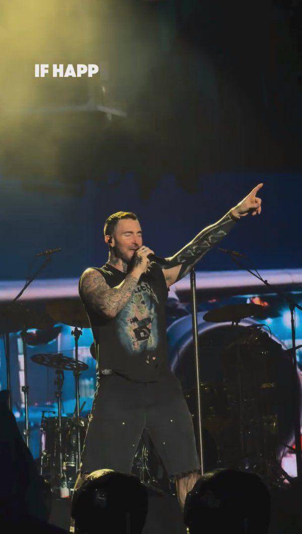 potret Cut Meyriska nonton Maroon 5 di Malaysia (instagram.com/cutratumeyriska)