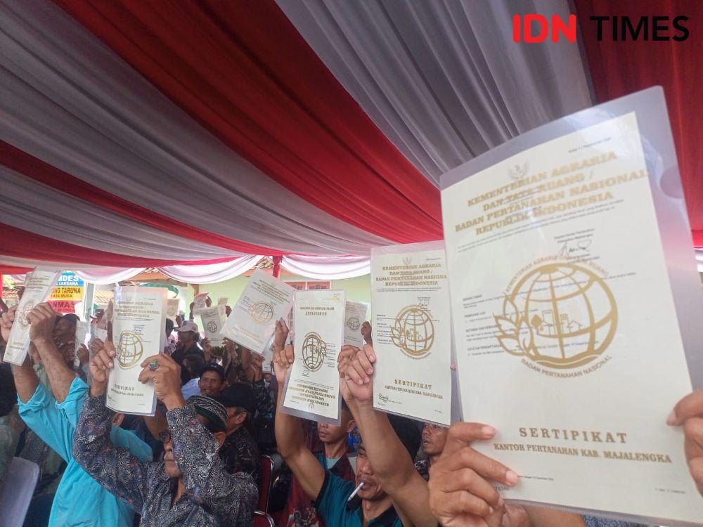 Wamen ATR/BPN Berikan 1.641 Sertifikat Reforma Agraria di Majalengka