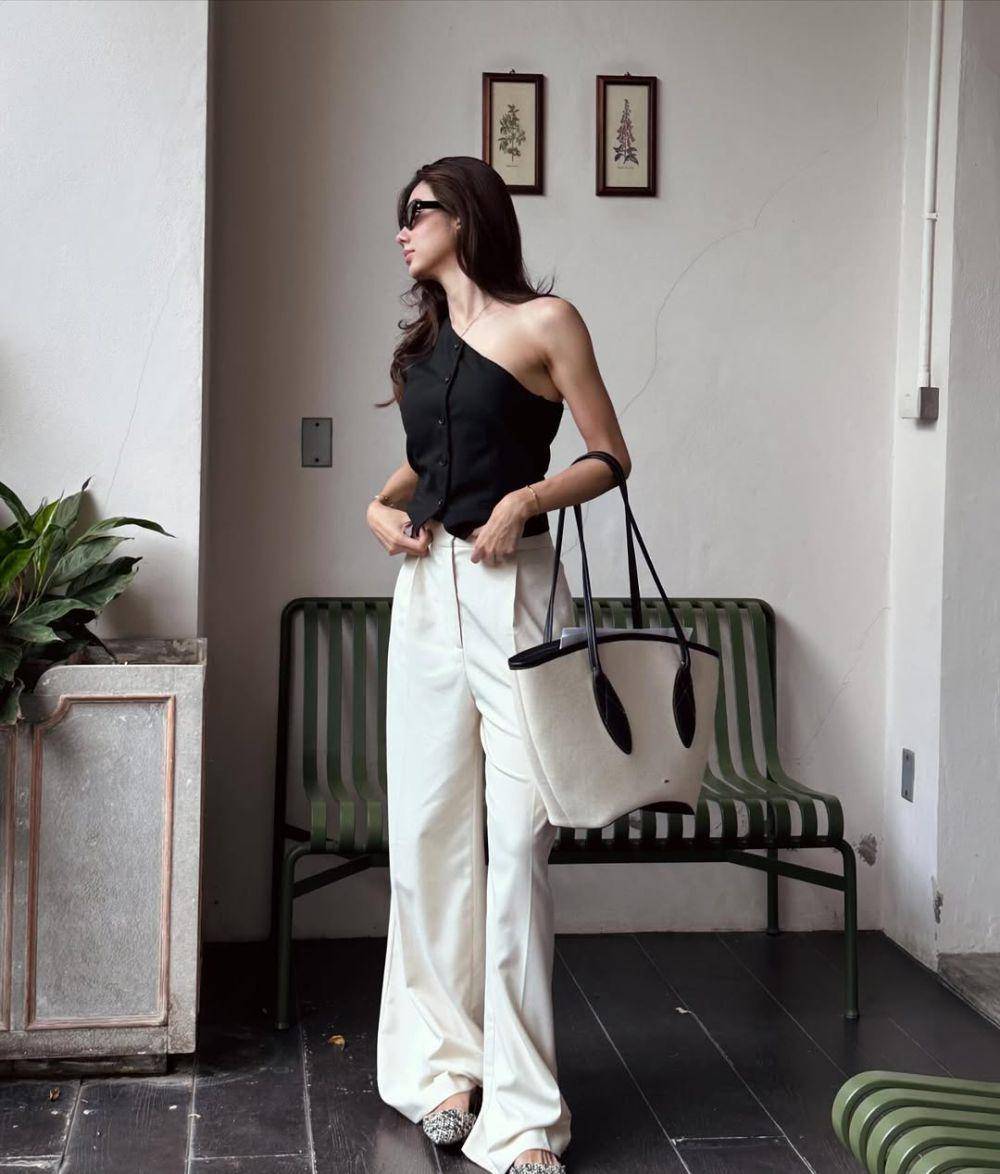 potret ide OOTD smart casual look pakai long pants ala Lorena Schuett (instagram.com/lalinalena)