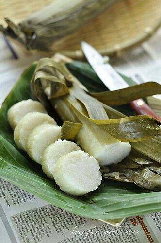 Ilustrasi Lontong (Pinterest/MAYA Trgn)