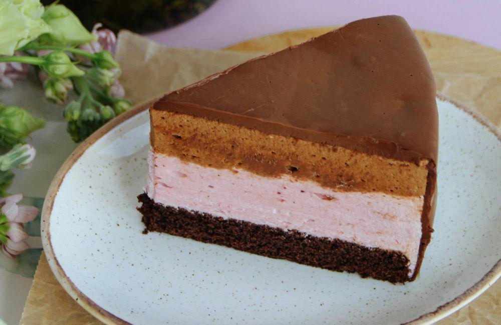 Resep Choco Strawberry Basque, Dessert Valentine yang Segar dan Creamy