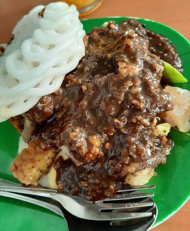 Rujak Cingur Warung 21/pinterest.com