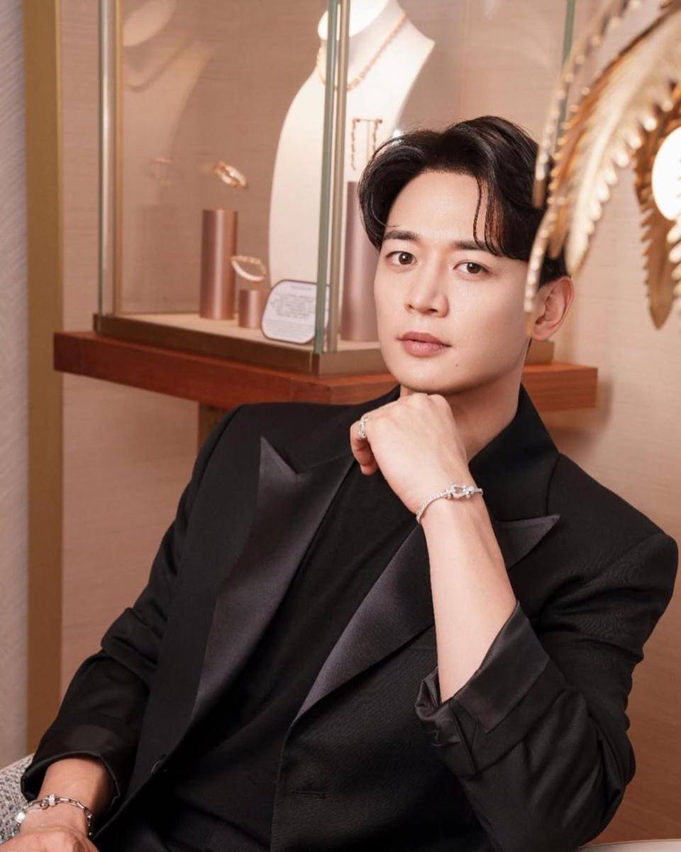 Minho SHINee (instagram.com/choiminho_1209)