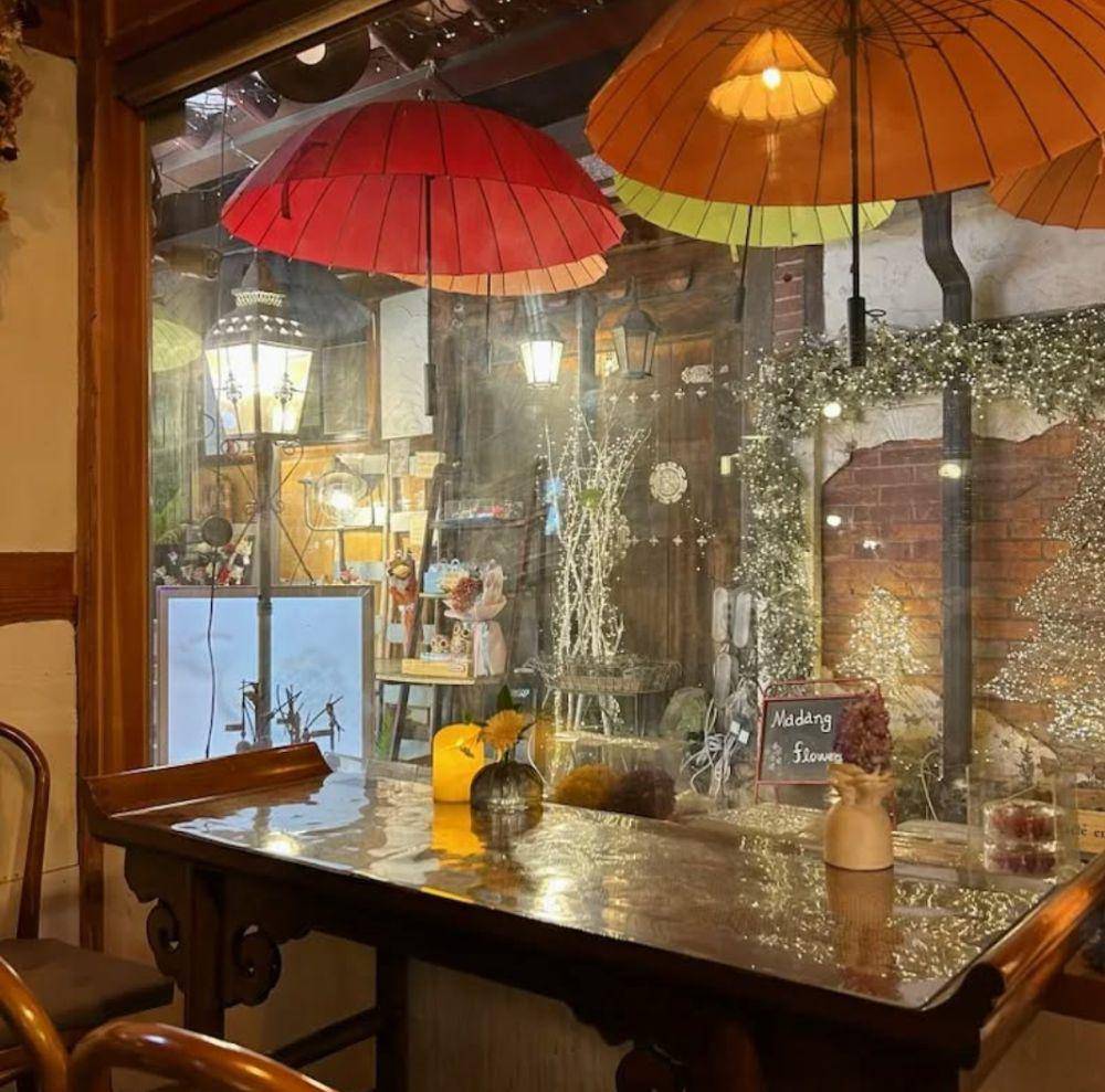 Potret Madang Flower Cafe di Korea Selatan (instagram.com/madangflowercafe)