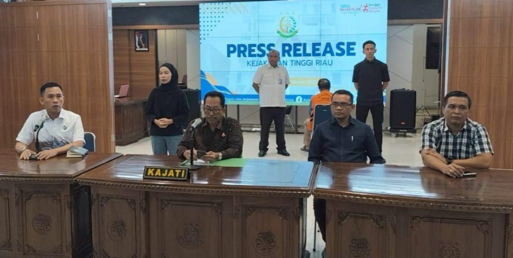 19 Tahun Menghilang, Buron Kelas Kakap Asal Riau Ditangkap di Bandung