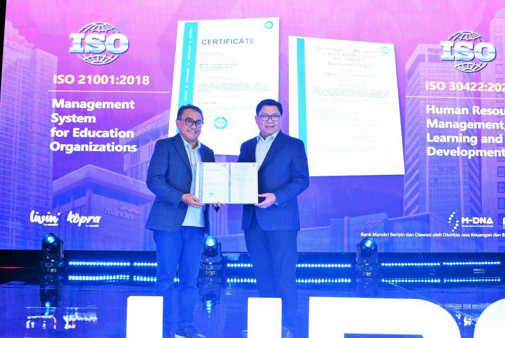 Bank Mandiri berhasil mengantongi sertifikat internasional ISO 21001:2018 Educational Organization Management Systems for Educational Organizations dan ISO 30422:2022 Human Resources - Learning & Development. (dok.Bank Mandiri)