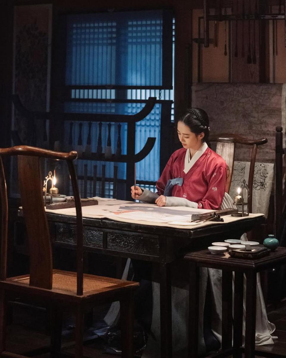 7 Lika-liku Kisah Cinta Putri Hwa Ri di Drakor The Scandal of Chunhwa