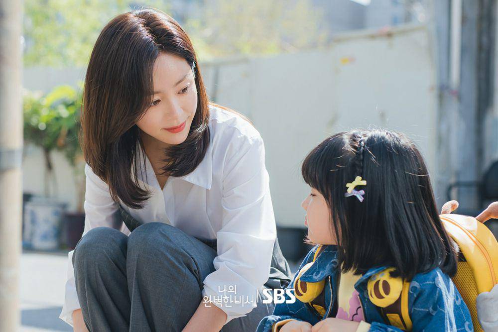 Han Ji Min dan Ki So Yu di Love Scout (dok. SBS/Love Scout)